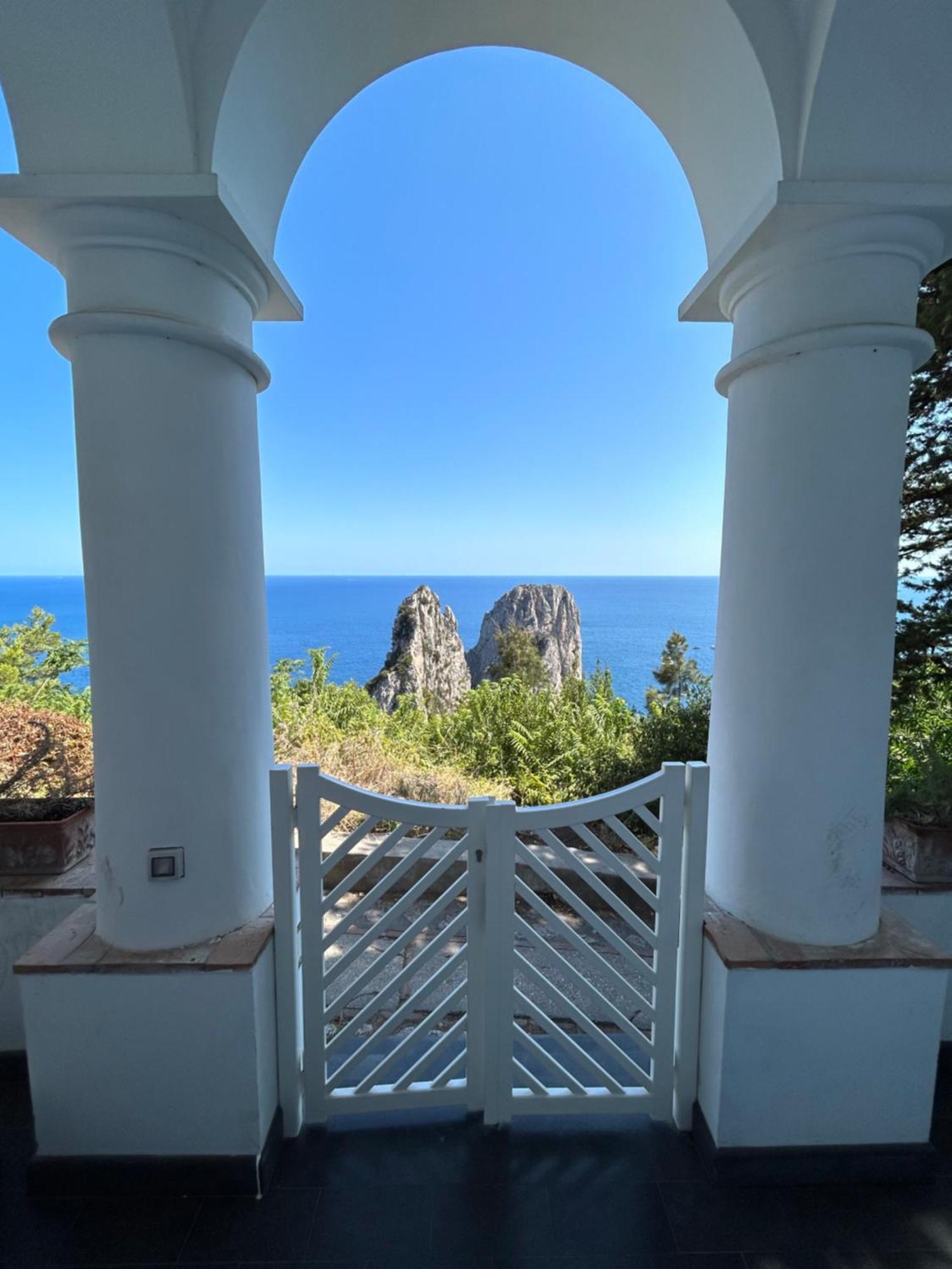 Monacone Vista Mare Pangsapuri Capri